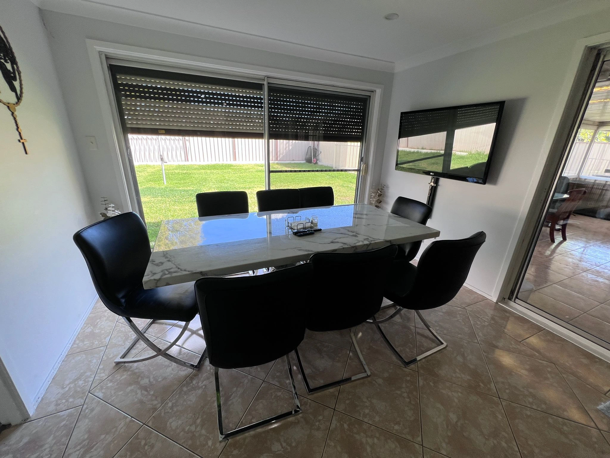 Professional regular cleaner Sydney home