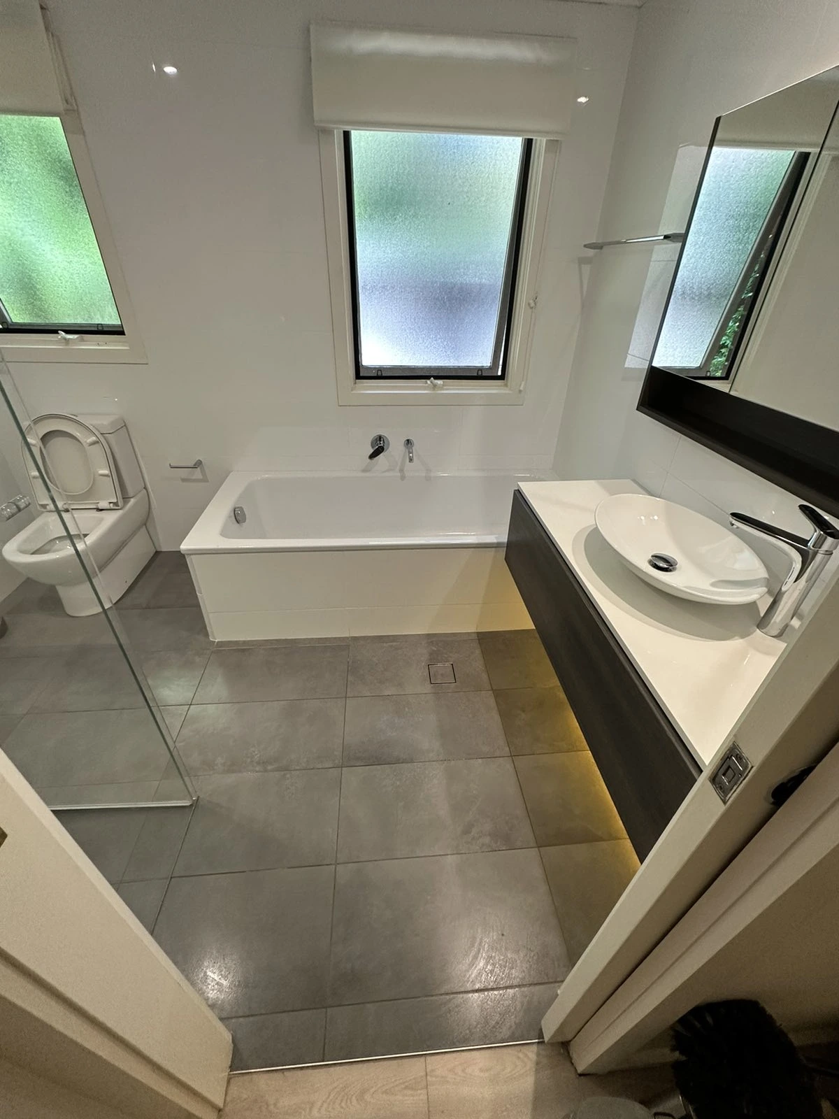 Professional apartment cleaner Sydney